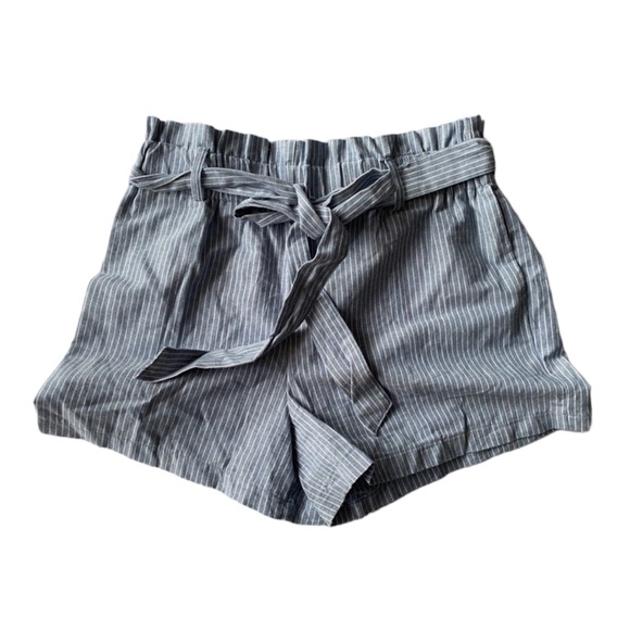 HAVE Black/White Striped Elastic Waist Fabric Belt Shorts Size‎ S - Picture 1 of 6